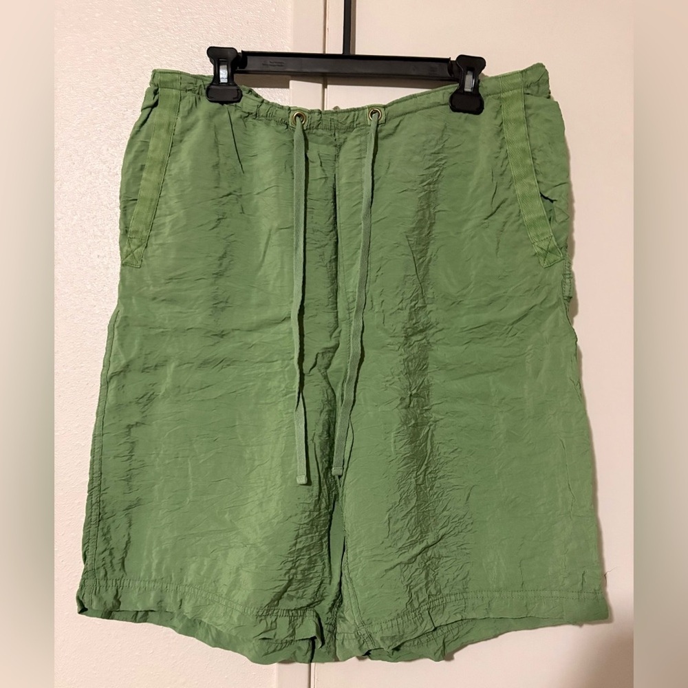We The Free Woman’s Cute Large Green Cargo Shorts W/ Elastic Waist & Pockets